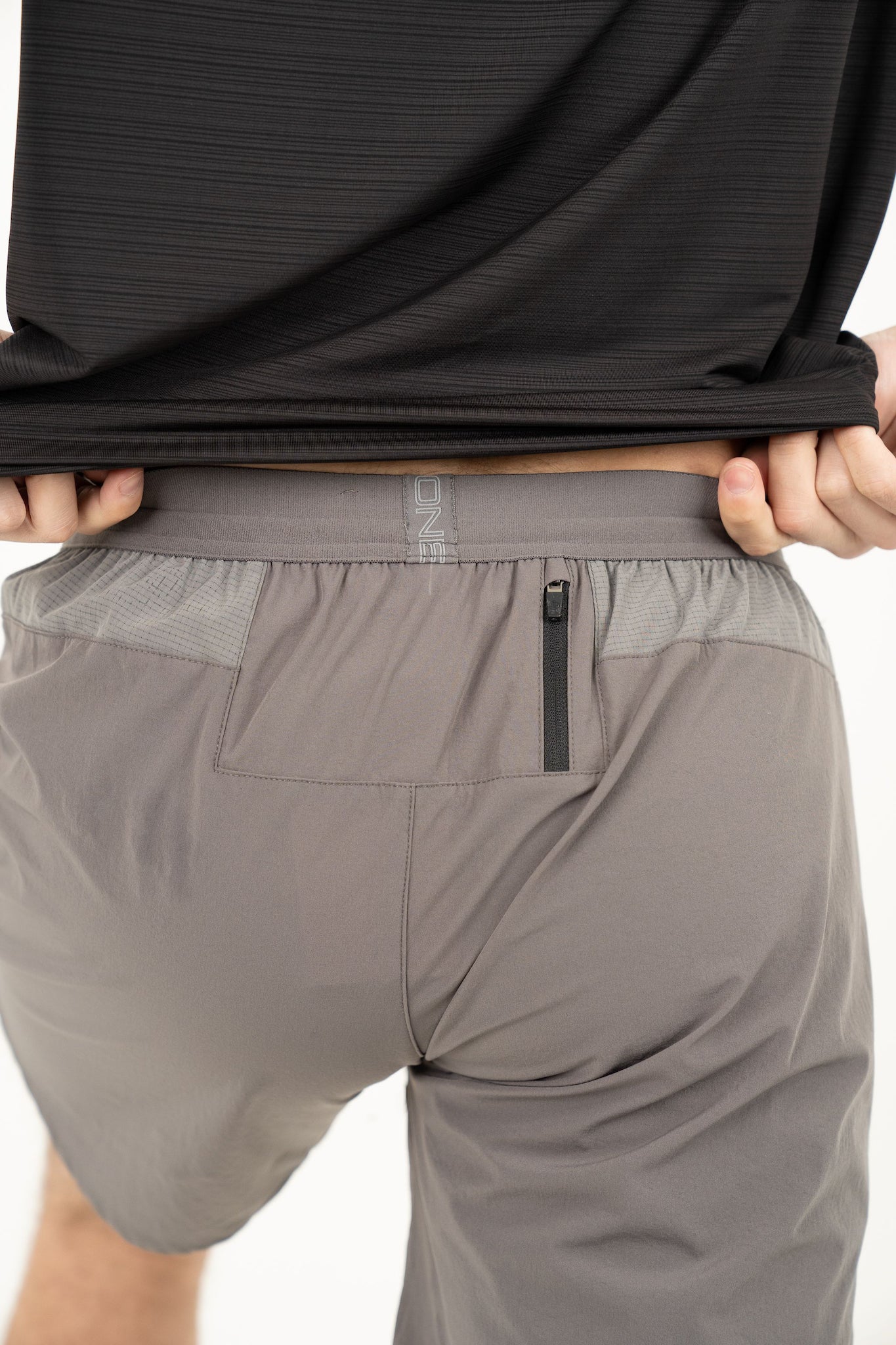 Strike Running Shorts - Grey