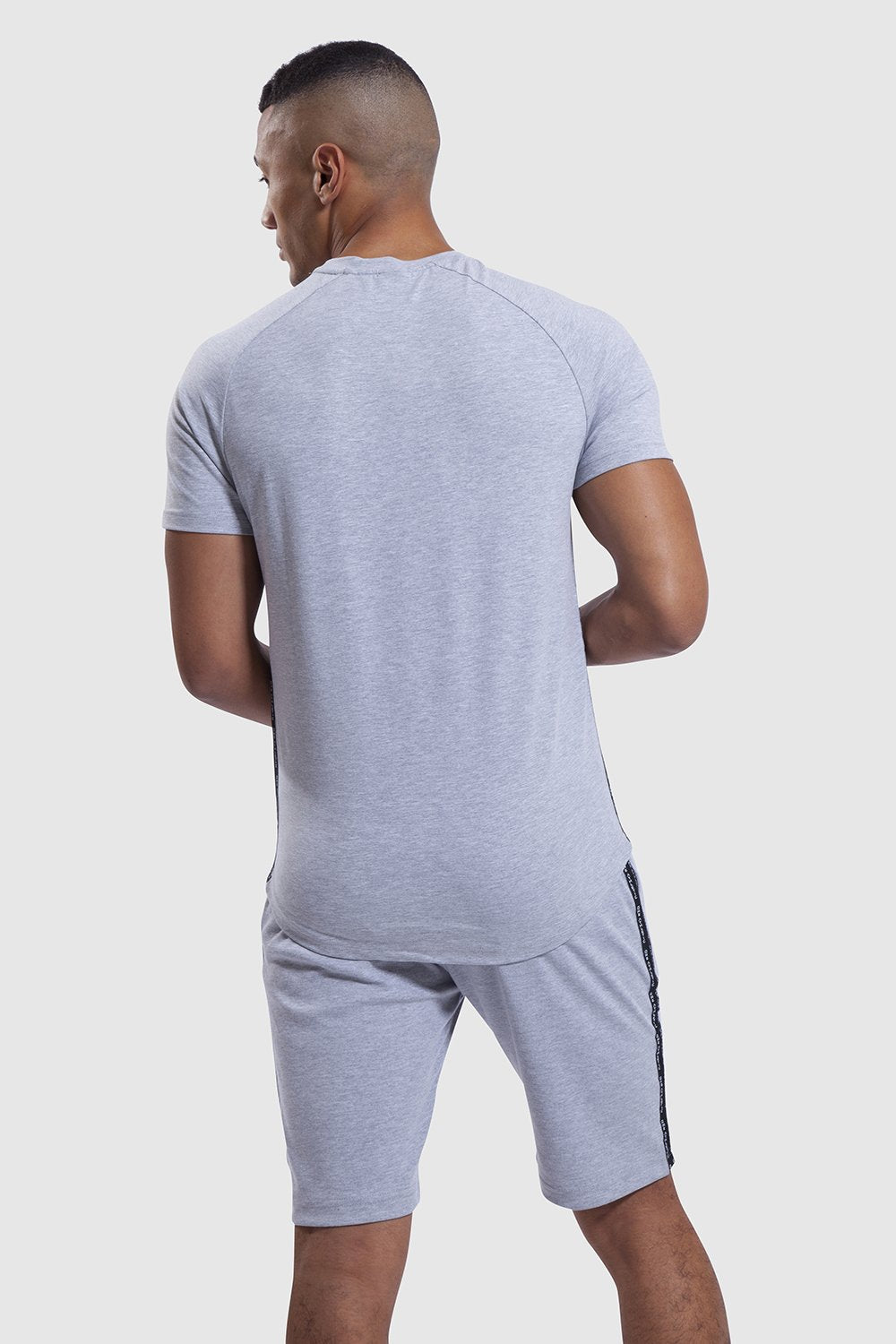 Back shot of One Athletic Iverson II grey training top & shorts