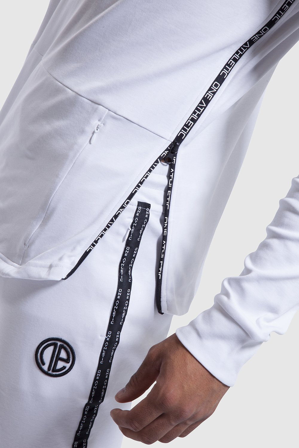 Iverson II Shorts - White